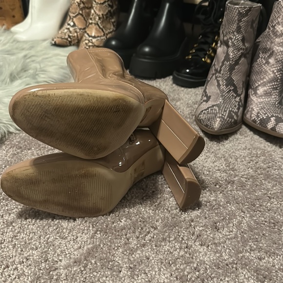 ‼️🔥PATENT LEATHER ANKLE BOOT‼️🔥 - Picture 2 of 2